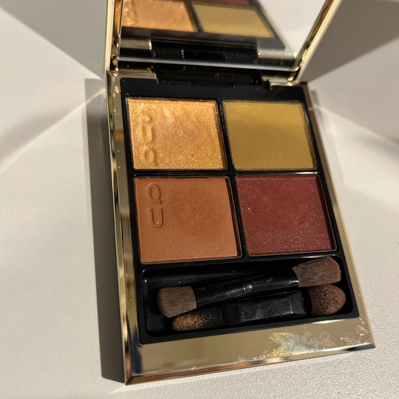 SUQQU Signature Color Eyes 106 冴樹 SAEGI Limited Edition Eyeshadow - Picture 6 of 9
